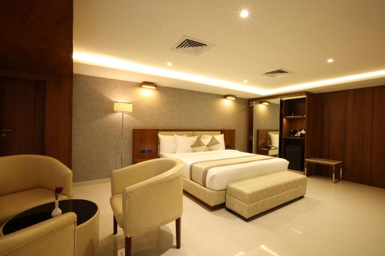 Royal Plaza Suites By Rak Rooms, Mangaluru Экстерьер фото
